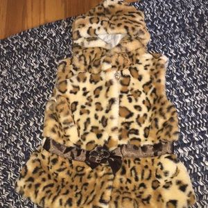 Girls leopard print hooded vest